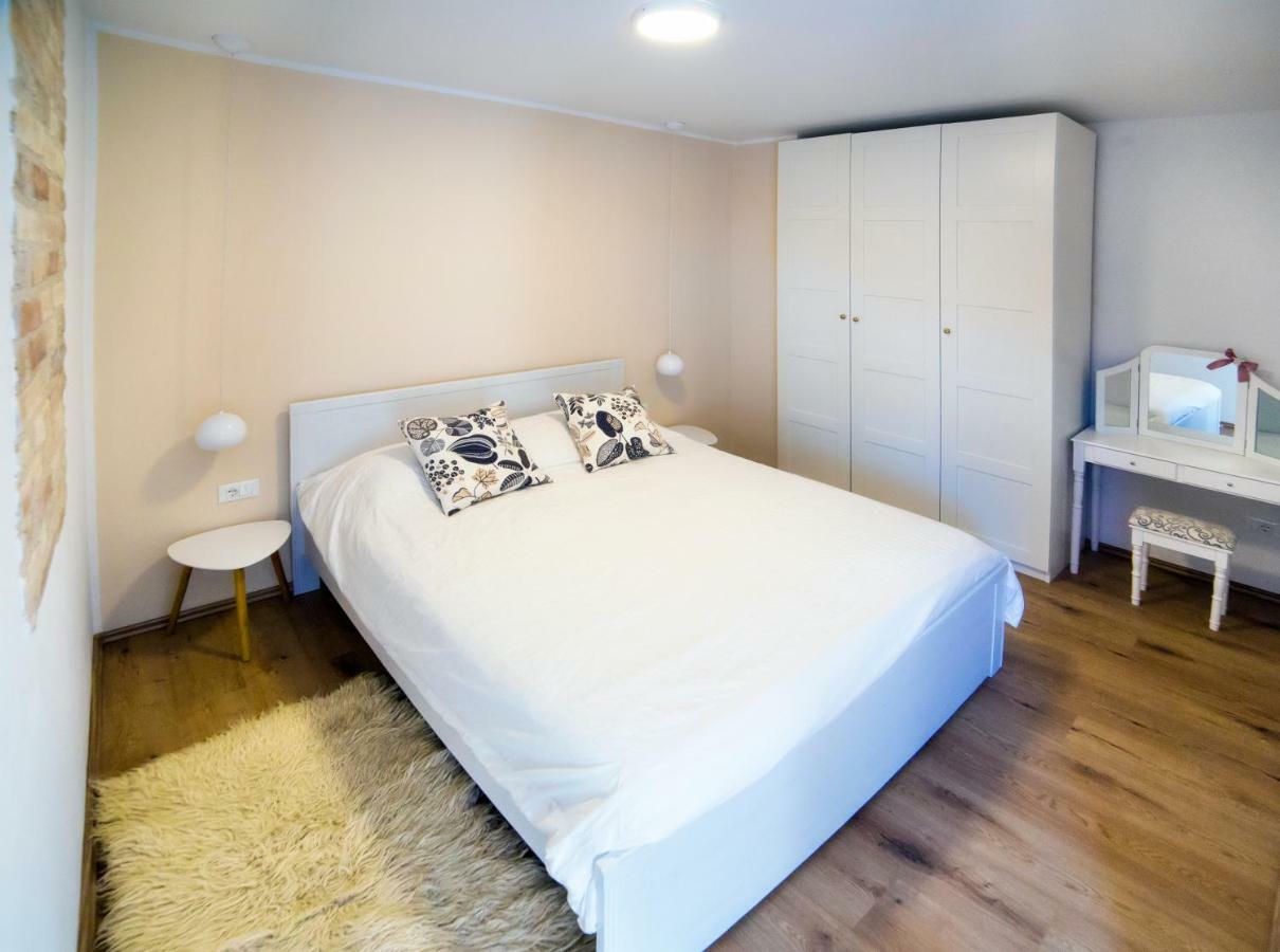 Emma Appartment Porec Exterior photo